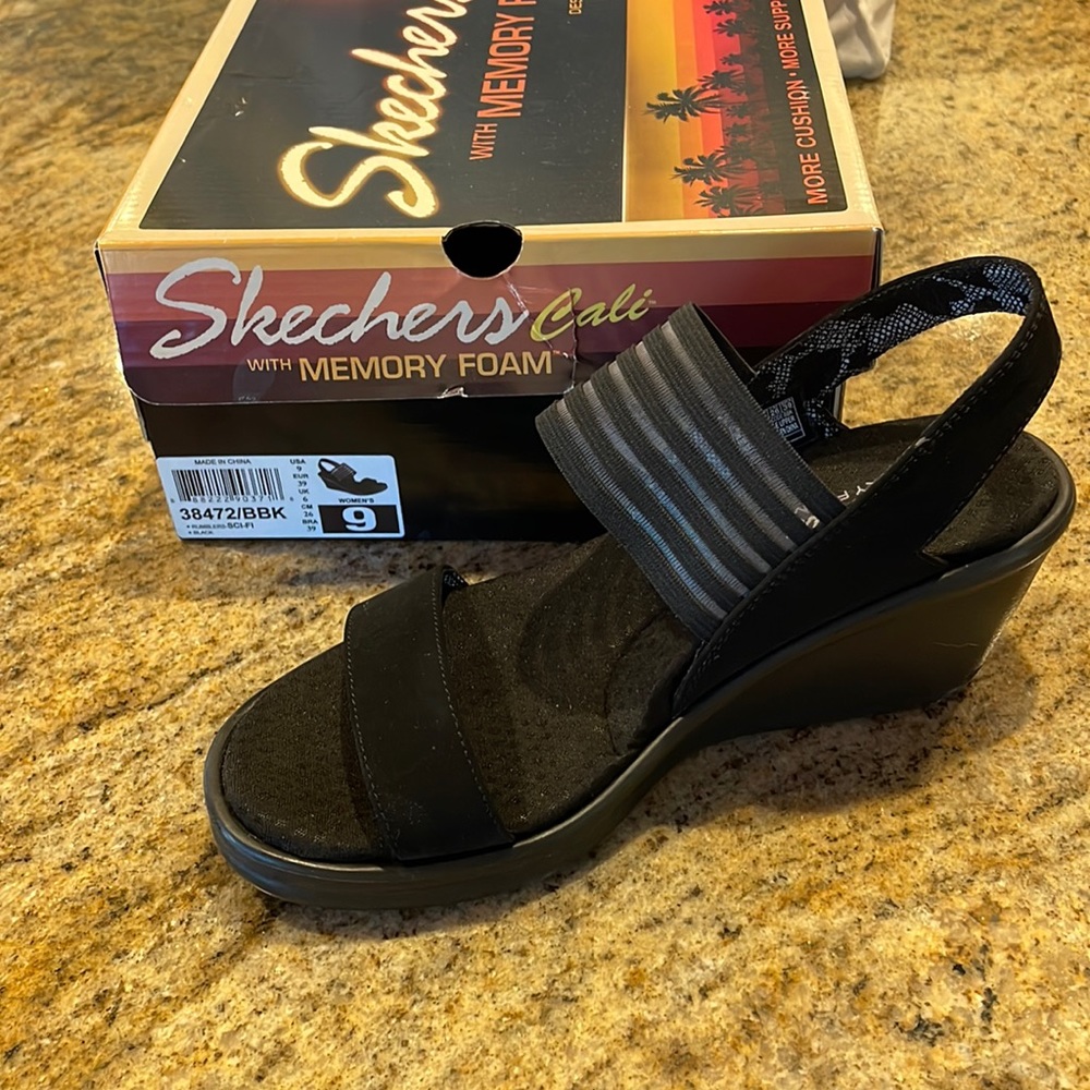 Women’s Skechers memory foam sandals